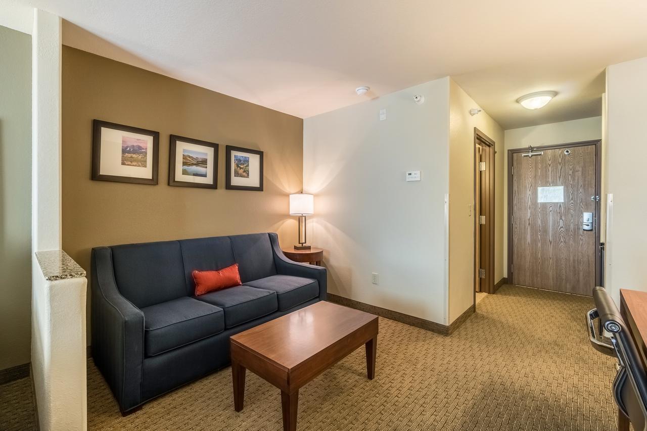 Comfort Inn & Suites Rifle Exterior foto